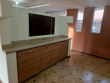 CASA EN VENTA EN IZAMBA. AMBATO