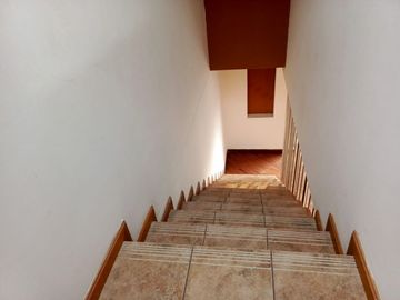 CASA EN VENTA EN IZAMBA. AMBATO