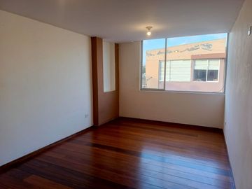 CASA EN VENTA EN IZAMBA. AMBATO