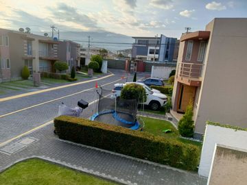 CASA EN VENTA EN IZAMBA. AMBATO
