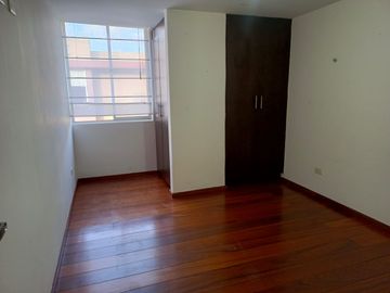 CASA EN VENTA EN IZAMBA. AMBATO