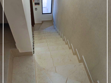 CASA NUEVA EN CIRCUITO PROVENZA