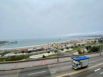 SE VENDE DPTO 2 DORMT MALECON GRAU CHORRILLOS