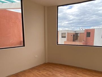 Casa en Venta en Conjunto Habitacional Los Ángeles 1 - Sector Calderón