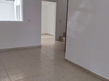 CASA EN VENTA - URBANIZACIÓN SOL DE ORIENTE.
