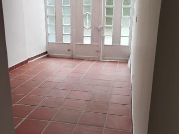 CASA EN VENTA - URBANIZACIÓN SOL DE ORIENTE.