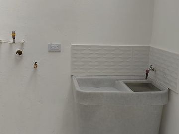 CASA EN VENTA - URBANIZACIÓN SOL DE ORIENTE.