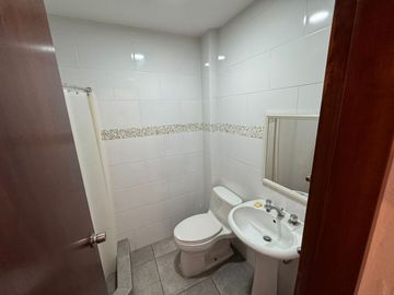 Venta Departamento 1er piso en Av. Reynaldo Vivanco, Surco.