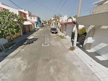 VENTA DE CASA EN FLORES DEL VALLE VERACRUZ CALLE CRISANTEMOS