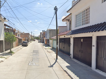 CASA EN VENTA EN JARDINES DE JEREZ II Y III, LEON-GTO