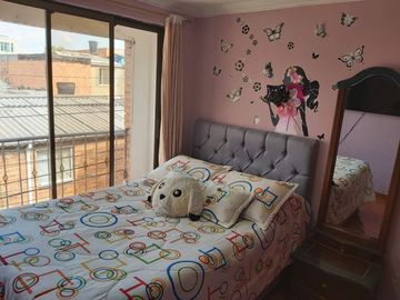 CASA EN VENTA 4 PISOS SUBA LOMBARDÍA
