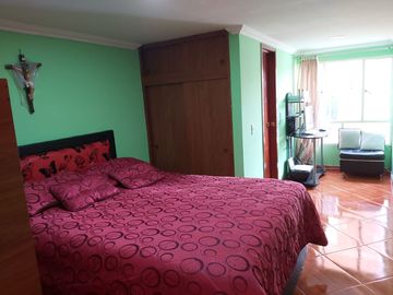 CASA EN VENTA 4 PISOS SUBA LOMBARDÍA