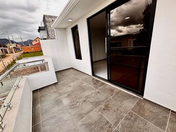 Casas de Venta en Cuenca Ecuador Sector Rio Amarillo