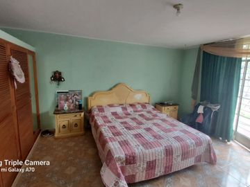SE VENDE CASA RESIDENCIAL LA ANGOSTUR 1023  DOS CUADRAS DEL HOTEL LAS DUNAS - ICA