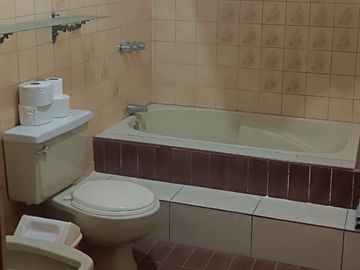 SE VENDE CASA RESIDENCIAL LA ANGOSTUR 1023  DOS CUADRAS DEL HOTEL LAS DUNAS - ICA