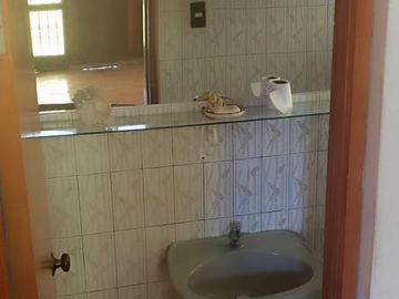 SE VENDE CASA RESIDENCIAL LA ANGOSTUR 1023  DOS CUADRAS DEL HOTEL LAS DUNAS - ICA