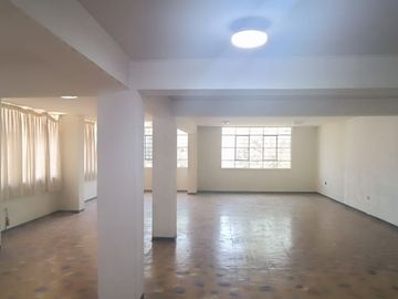 SE VENDE CASA RESIDENCIAL LA ANGOSTUR 1023  DOS CUADRAS DEL HOTEL LAS DUNAS - ICA