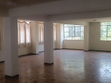 SE VENDE CASA RESIDENCIAL LA ANGOSTUR 1023  DOS CUADRAS DEL HOTEL LAS DUNAS - ICA