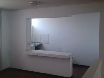 SE VENDE CASA RESIDENCIAL LA ANGOSTUR 1023  DOS CUADRAS DEL HOTEL LAS DUNAS - ICA