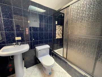 Venta de casa unifamiliar- Ubicado en el sector de Miraflores