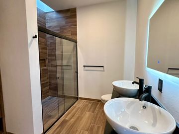 CASA EN VENTA EN SOLARES