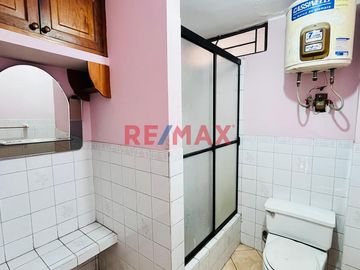 Se Vende Casa, Excelente Ubicación En Ate