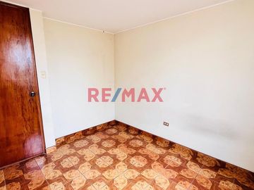 Se Vende Casa, Excelente Ubicación En Ate