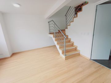 VENDO DUPLEX DE ESTRENO FRENTE A PARQUE, NO PAGA ALCABALA 3 DORM ENTREGA INMEDIATA