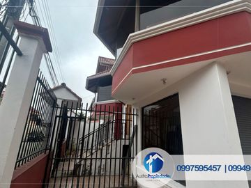 CASA DE VENTA DE 4 HABITACIONES Y LOCAL COMERCIAL