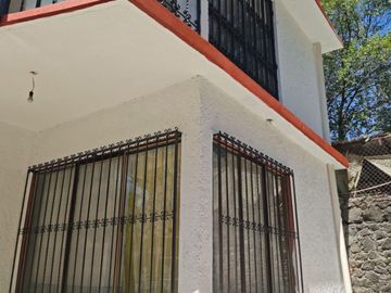 CASA EN VENTA CON POSESION! CALLE PARAISO, FRACC ATLIXTAC, PUEBLO TRES MARIAS, HUITZILAC, MORELOS