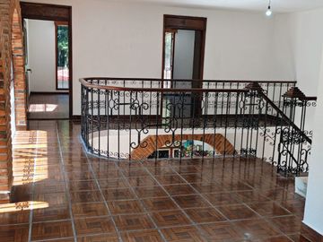 CASA EN VENTA CON POSESION! CALLE PARAISO, FRACC ATLIXTAC, PUEBLO TRES MARIAS, HUITZILAC, MORELOS