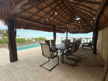 Casa frente al mar con alberca privada en venta, San Benito, Yucatán