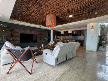 Casa frente al mar con alberca privada en venta, San Benito, Yucatán