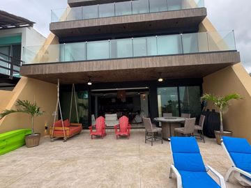 Casa frente al mar con alberca privada en venta, San Benito, Yucatán
