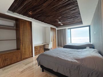Casa frente al mar con alberca privada en venta, San Benito, Yucatán