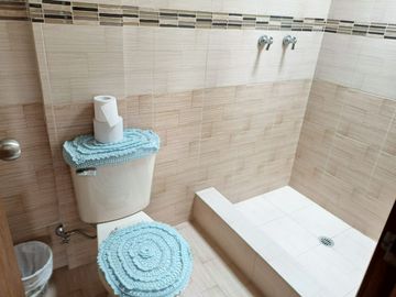 Espectacular casa en venta, Atuntaqui, 3 habitaciones