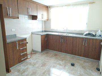 Espectacular casa en venta, Atuntaqui, 3 habitaciones