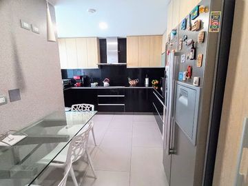 VENDO, Espectacular Duplex Frente a Parque 4dorm. 232mts. Jr. Jose Sabogal 151, Surco