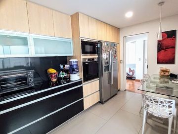 VENDO, Espectacular Duplex Frente a Parque 4dorm. 232mts. Jr. Jose Sabogal 151, Surco