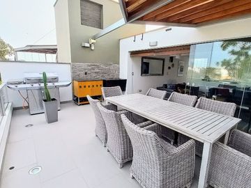 VENDO, Espectacular Duplex Frente a Parque 4dorm. 232mts. Jr. Jose Sabogal 151, Surco