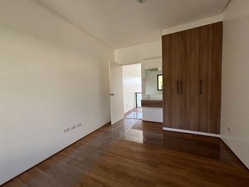 Elegant Finished Single Attached House & Lot For Sale In Twon & Country West Bacoor Cavite
