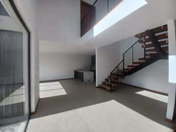 VENTA CASA A ESTRENAR SECTOR  NAYON A 7 MINUTOS DE CUMBAYA