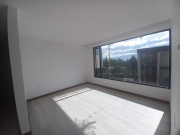 VENTA CASA A ESTRENAR SECTOR  NAYON A 7 MINUTOS DE CUMBAYA