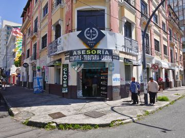 Casa rentera esquinera de venta El Ejido