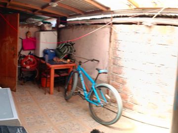 ¡Casa sólida en El Bosque! Pasaje San Clemente