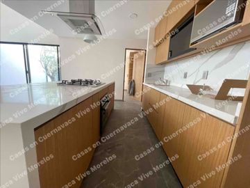 INVIERTE CASA NUEVA EN VENTA MODERNA DE UN NIVEL ALBERCA JARDIN