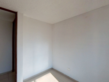 SE VENDE APARTAMENTO EN SAN PEDRO,MADRID
