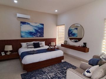 CASA CON JARDIN EN RESIDENCIAL PRIVADO CON CASA CLUB