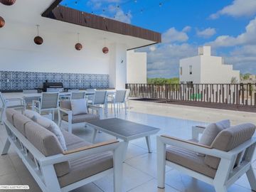 CASA CON JARDIN EN RESIDENCIAL PRIVADO CON CASA CLUB