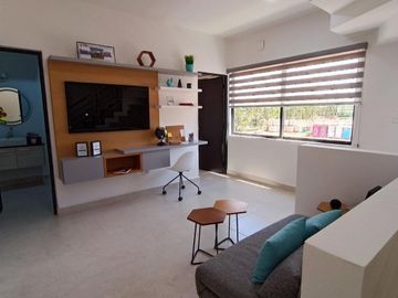 CASA CON JARDIN EN RESIDENCIAL PRIVADO CON CASA CLUB
